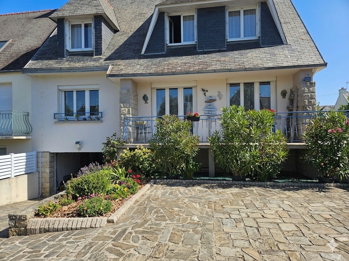 Loctudy, Maison en Viager Occupé – Monsieur 95 ans, Madame 90 ans – Bouquet sans Rente