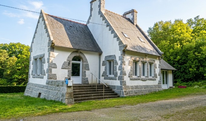 Huelgoat, Maison en Viager occupé – Homme de 82 ans – Bouquet 83 700€ + Rente 104€