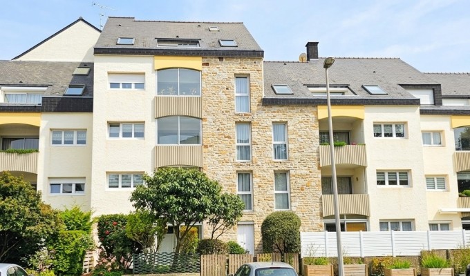 Quimper, Appartement en Viager occupé – Dame de 84 ans – Bouquet 100 485 € sans Rente