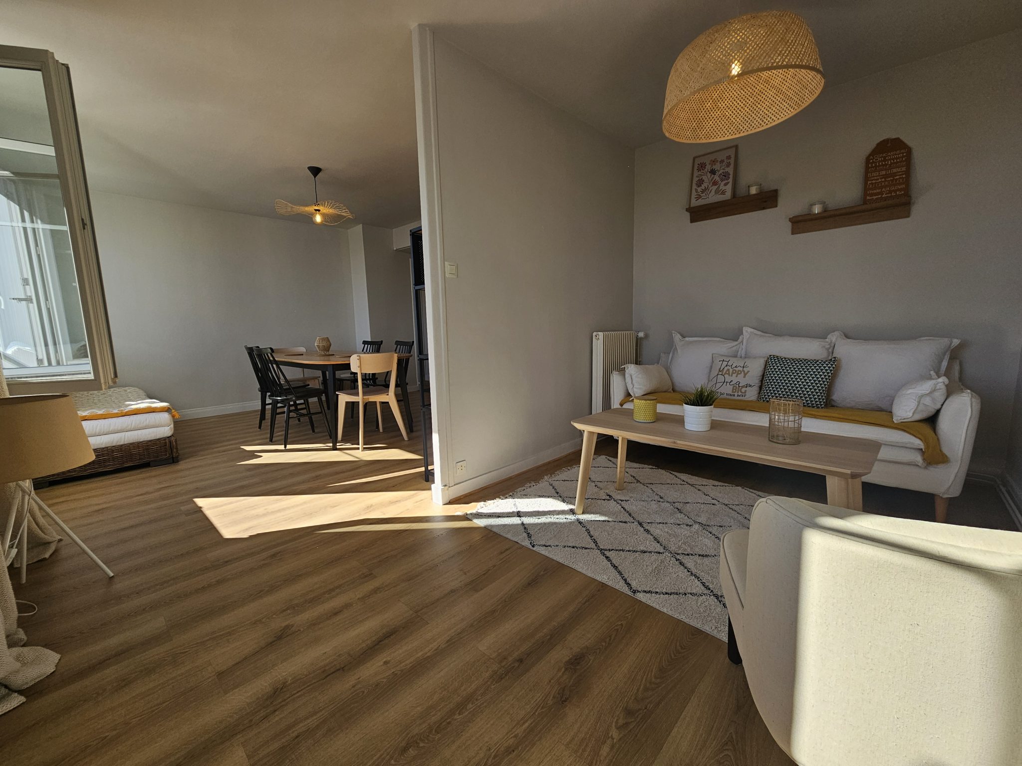 Concarneau Vue dégagée sur la Baie – Lumineux & Chaleureux Appartement T4 de 80 m²