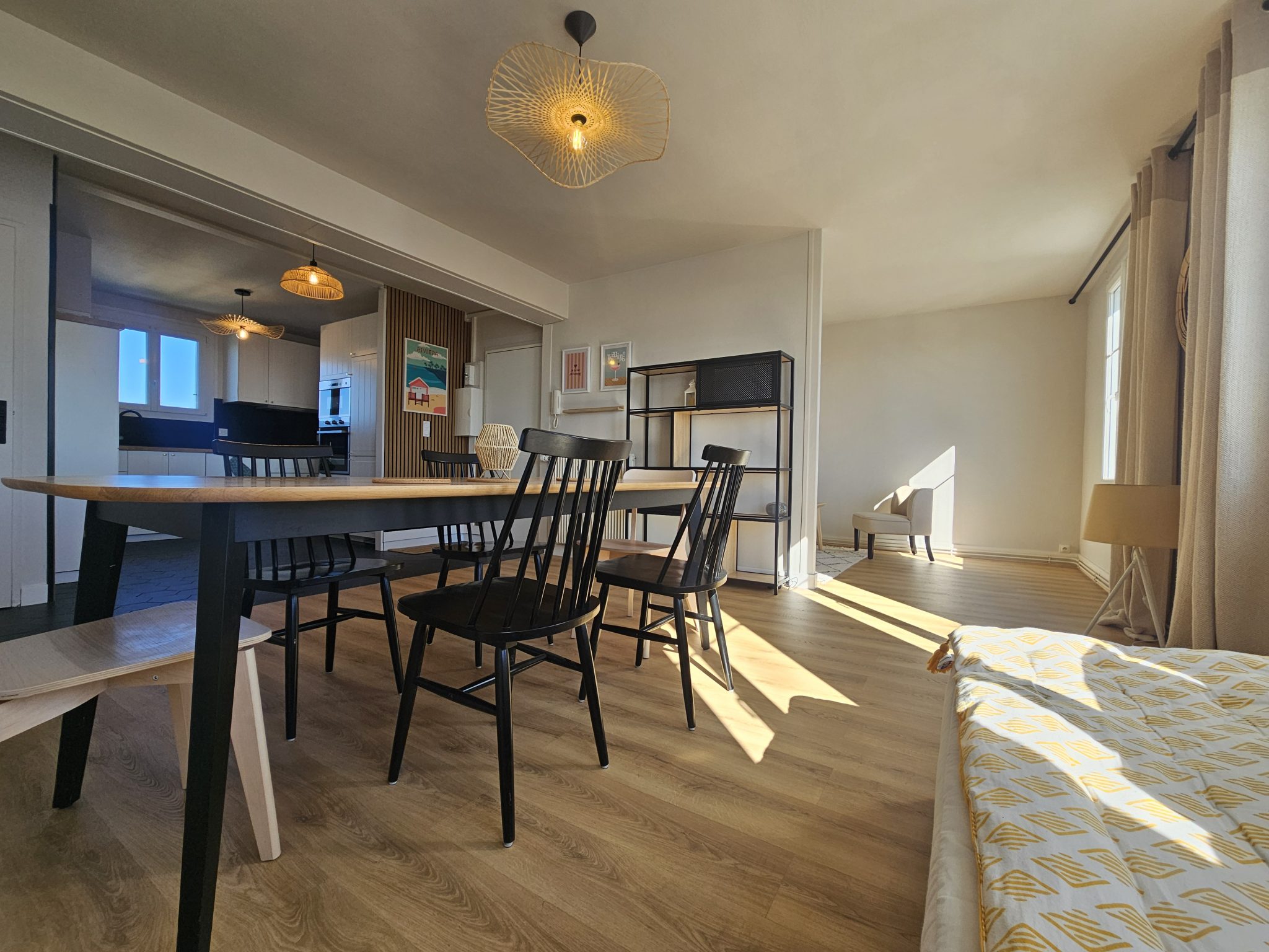Concarneau Vue dégagée sur la Baie – Lumineux & Chaleureux Appartement T4 de 80 m²