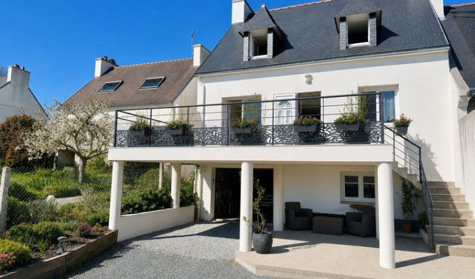 Audierne Centre – Maison 1993 Vue Mer, sur Sous Sol & Superbe Terrasse Plein Sud