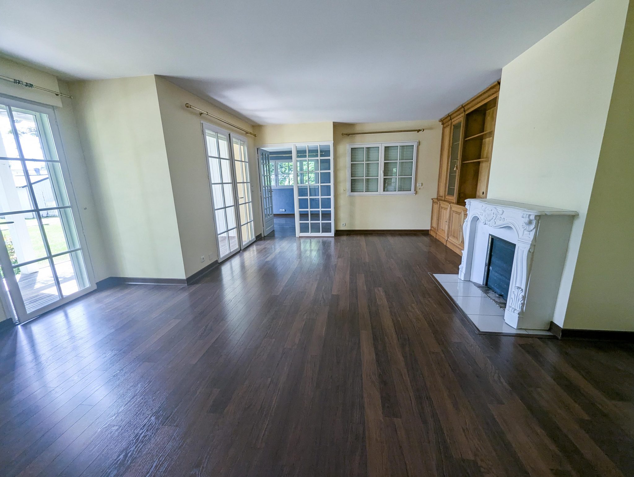 Ploërmel – L’Élégante & Singulière Maison de 220m² avec Piscine & Jardin de 1700m²