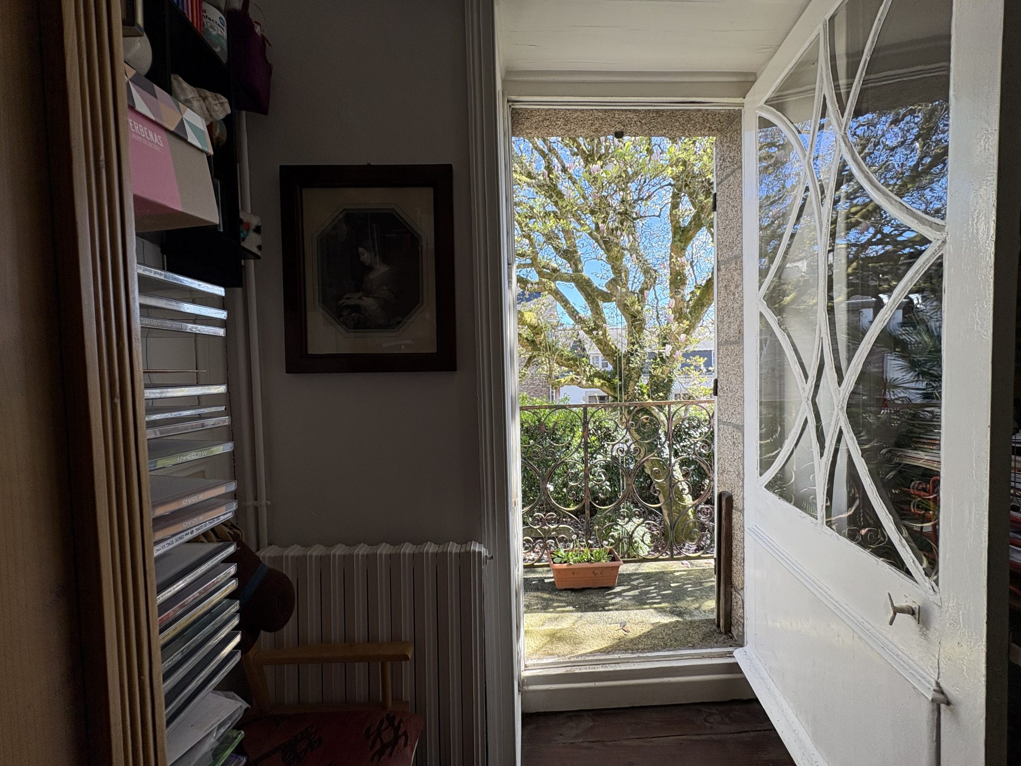 Au Coeur du Centre-Ville de Pont-Aven, Maison de Maître du XIXe Siècle Avec Jardin Clos de Murs. RARE!