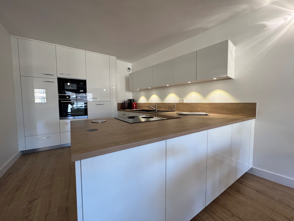 A LOUER. Libre le 29/06/2026. Quimper Centre Ville,  Appartement T3 avec Garage et ASCENSEUR!