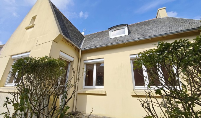 Aux Portes de Quimper, Maison 4 Chambres (112 m2) avec Sous-Sol & Terrain Clos.
