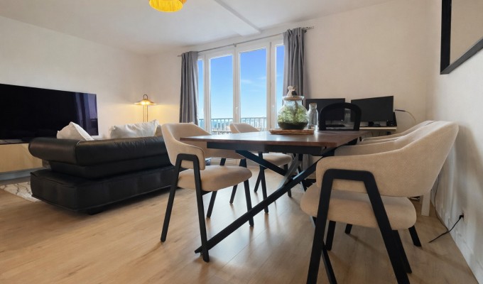 Exclusivité Agence , Kerfeunteun , Vue imprenable Pour L’impeccable T3 Avec Balcon & Parking