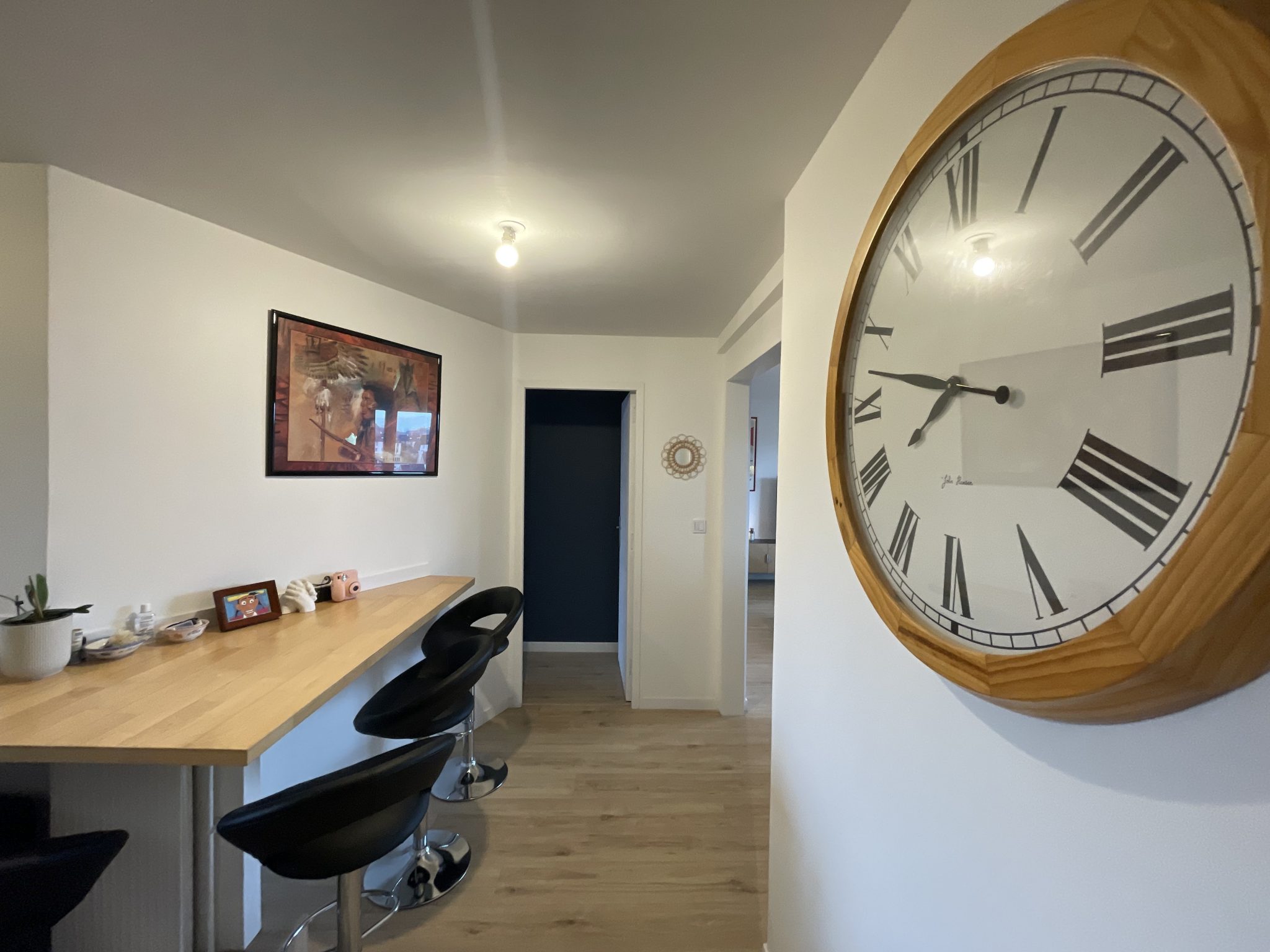 Exclusivité Agence , Kerfeunteun , Vue imprenable Pour L’impeccable T3 Avec Balcon & Parking