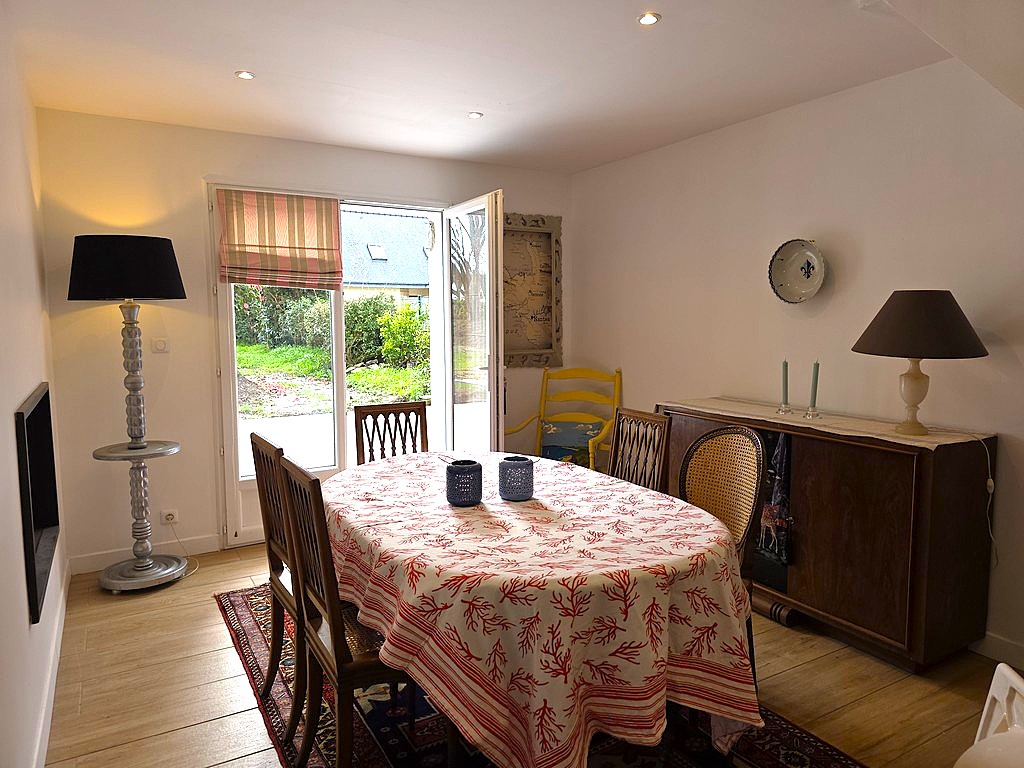 Sainte Marine- La Maison Familiale (5 chambres) Avec Terrasse & Jardin 1000 m² , Proche des Plages et du Port .