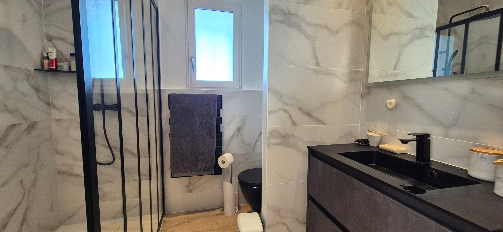 Fouesnant Centre-Ville Chaleureuse Maison des Années 1930 Rénovée avec Elégance