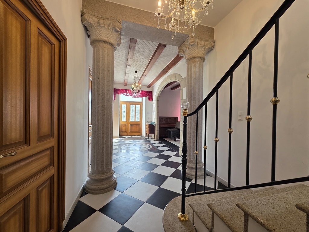 Pays Bigouden Manoir “Belle Epoque” Entièrement rebâti avec dépendances dans Son Parc de 2 hectares