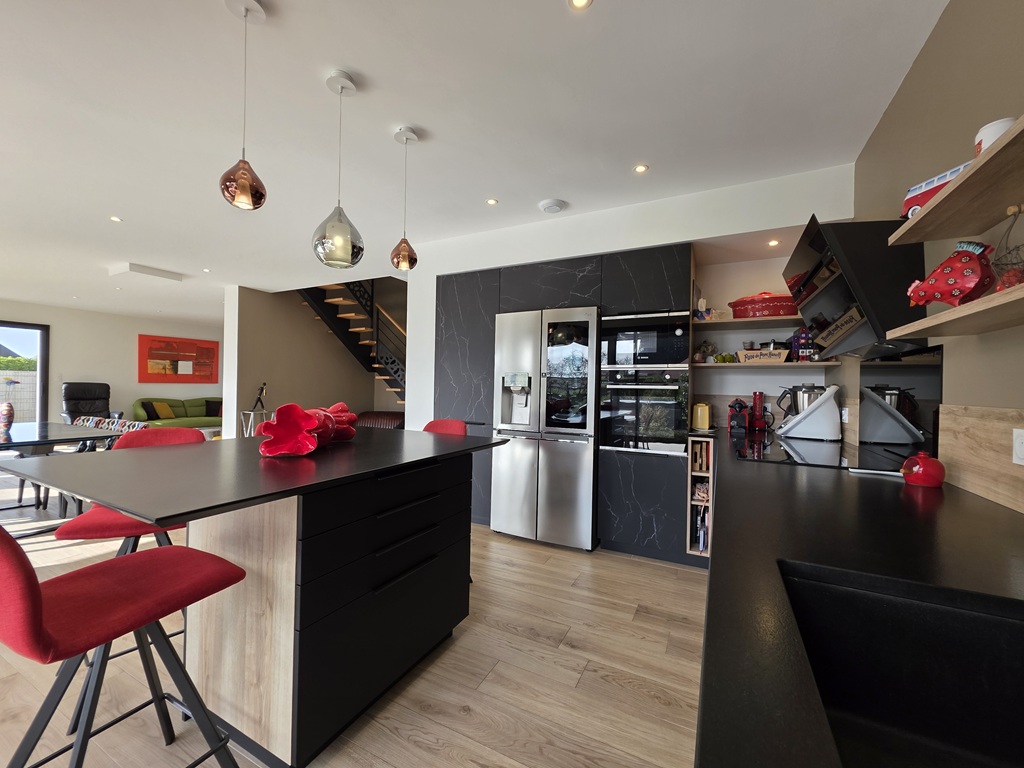 Plobannalec-Lesconil, Maison d’Architecte aux Finitions Haute Coutures Avec Jardin Paysagé de 1000 m²