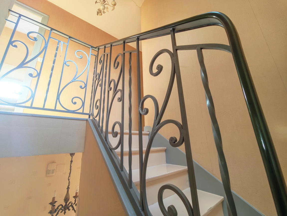 Ergué-gabéric. Maison Traditionnelle 4 Chambres (112 m2) avec Sous-Sol & Terrain Clos.