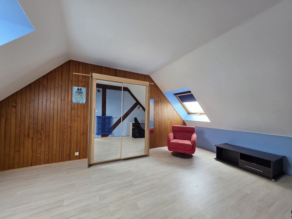 Quimper Quartier Prisé du “Frugy”, Maison de Famille (5 Chambres) Avec Garage & Jardin