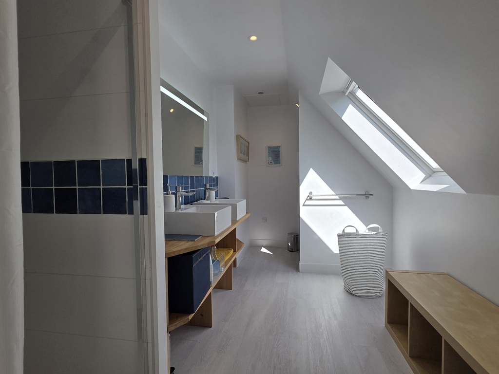 Plovan, Maison de Campagne Entièrement rénovée (163m²)Avec Jardin (2500m²) à 5 minutes des Plages de PENHORS