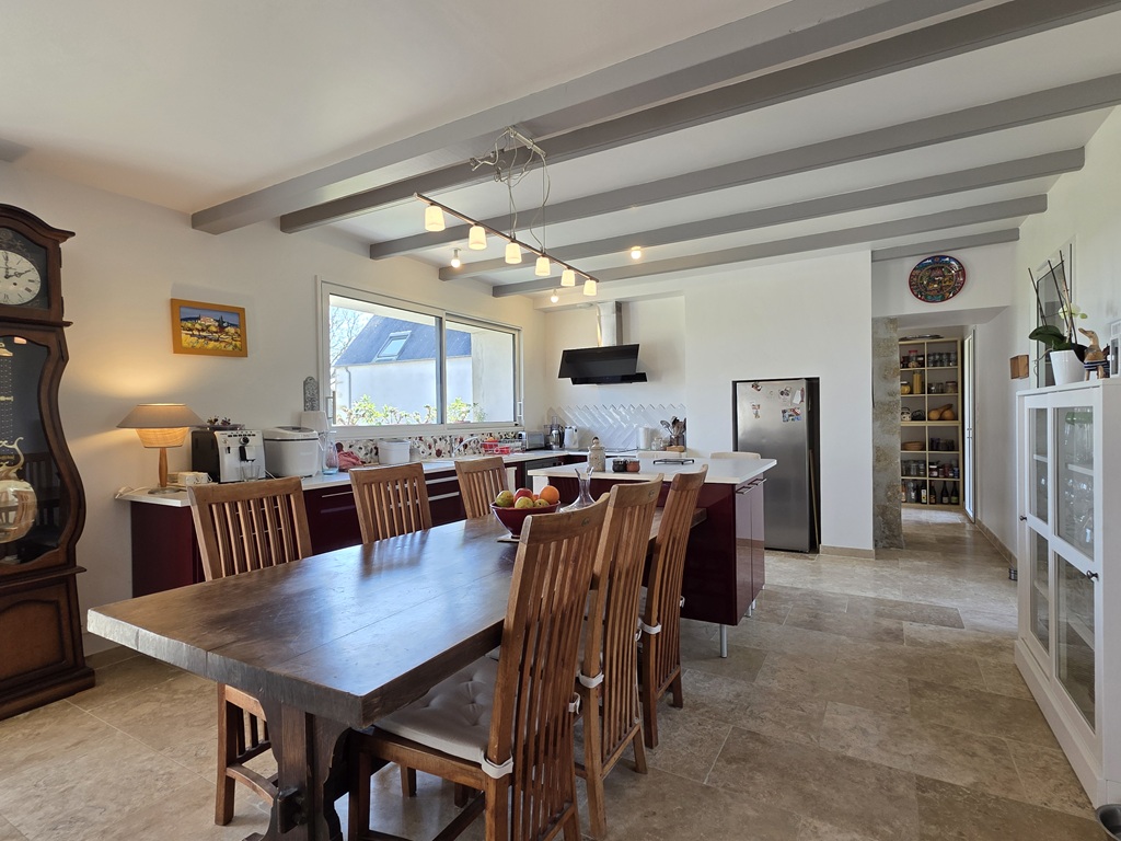 Plovan, Maison de Campagne Entièrement rénovée (163m²)Avec Jardin (2500m²) à 5 minutes des Plages de PENHORS