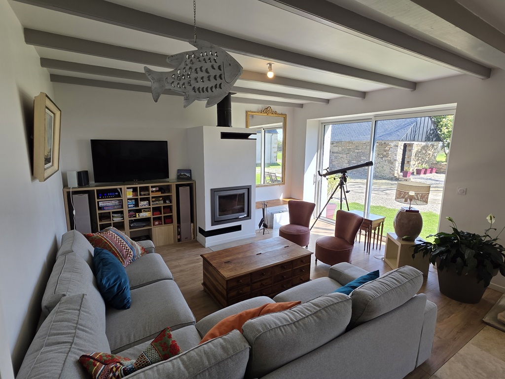 Plovan, Maison de Campagne Entièrement rénovée (163m²)Avec Jardin (2500m²) à 5 minutes des Plages de PENHORS