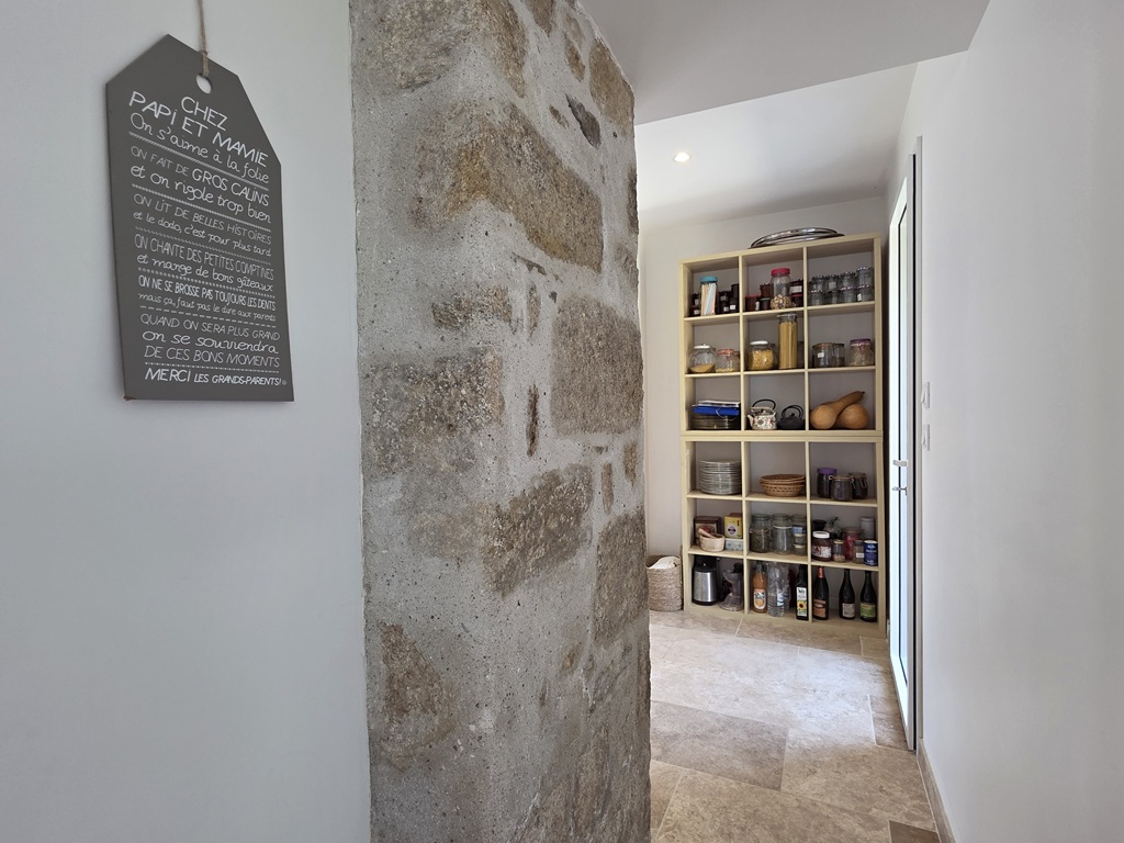 Plovan, Maison de Campagne Entièrement rénovée (163m²)Avec Jardin (2500m²) à 5 minutes des Plages de PENHORS