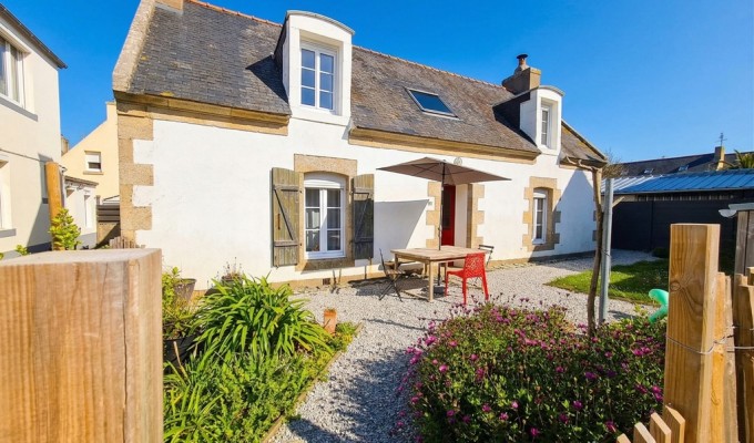 Léchiagat, au fond d’une Petite Ruelle, L’Authentique Maison de Pêcheur avec Jardin