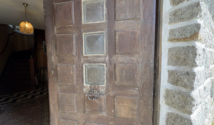 Landudal 10 min de Quimper, Maison Des Années 1950 A Rénover Entièrement Avec Garage & Jardin