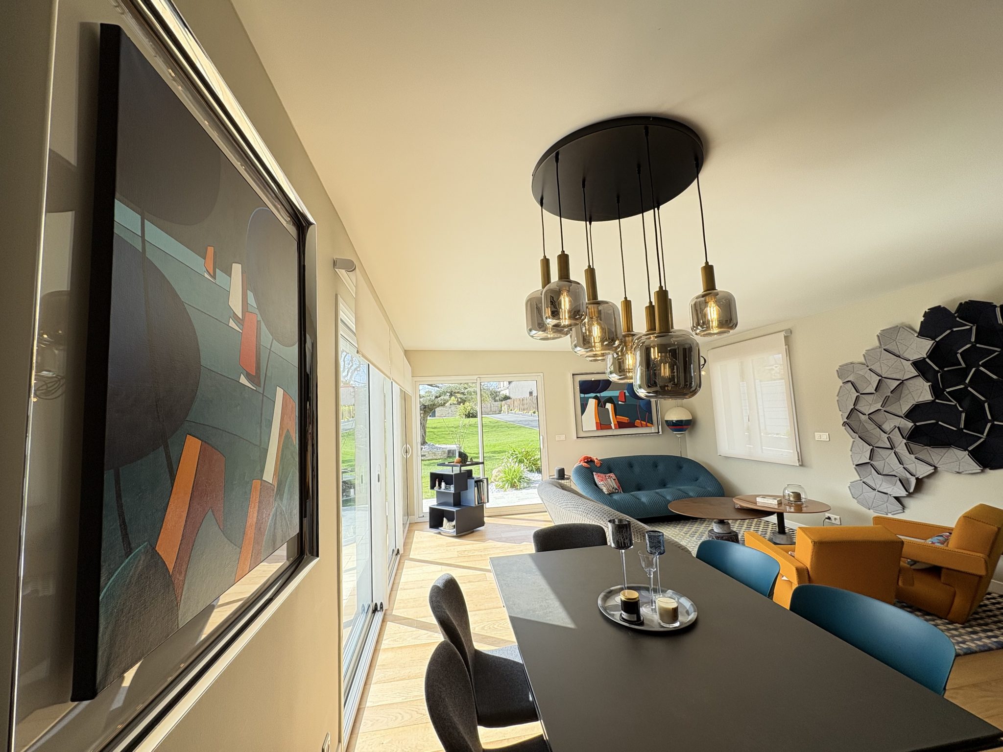 Plonéour-Lanvern, La Parfaite Maison Contemporaine Aux Prestations Haute-Couture &  Son Jardin Hollywoodien