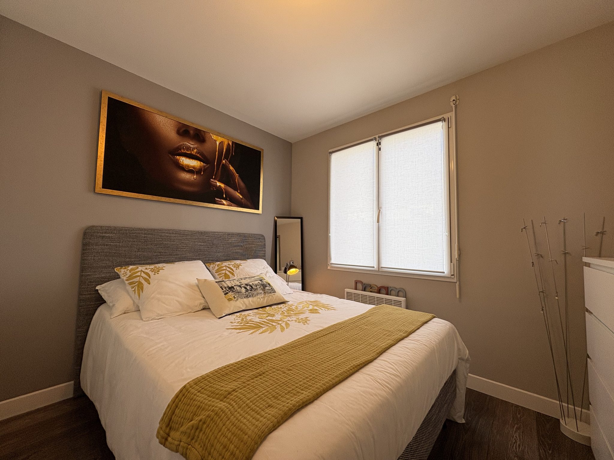 Plonéour-Lanvern, La Parfaite Maison Contemporaine Aux Prestations Haute-Couture &  Son Jardin Hollywoodien