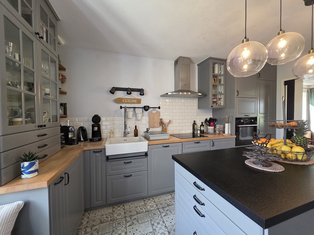 Plonéour Lanvern, Ensemble immobilier de 3 maisons dans un Parc Paysagé de 3 hectares