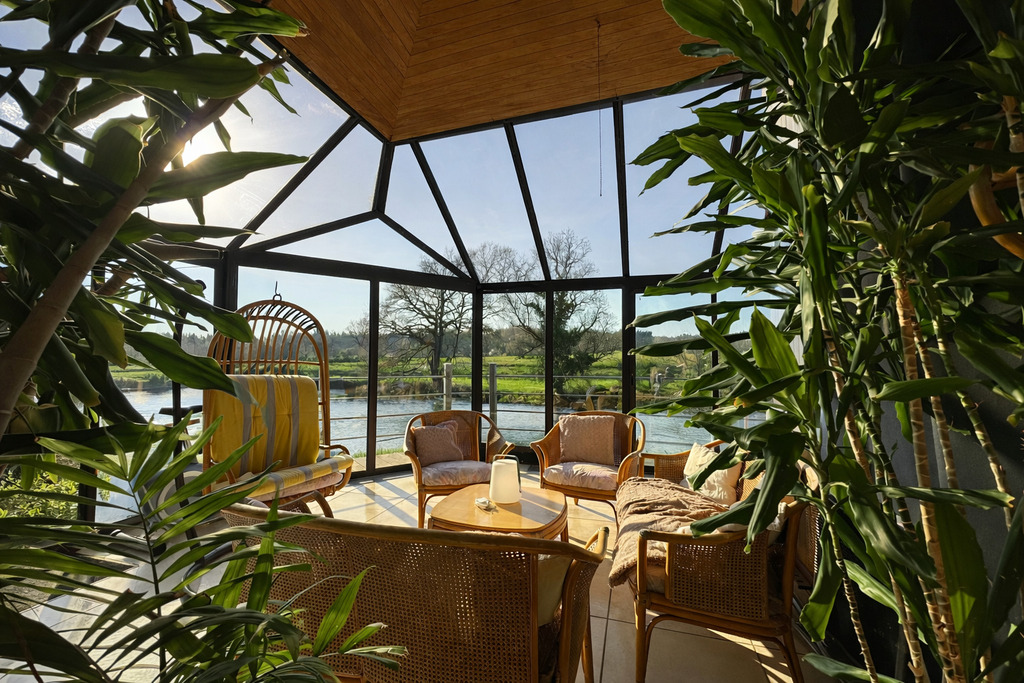 Pays de Quimperlé – Arzano. L’Ensemble Immobilier de 409m² & Son Parc de 4,5 hectares. Opportunité Rare !