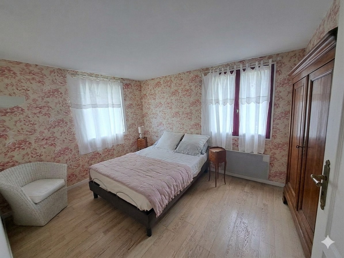 Penmarc’h, Maison en Viager Occupé – Dame de 76 ans, Homme de 76 ans – Bouquet 56 800 € + Rente de 420 €