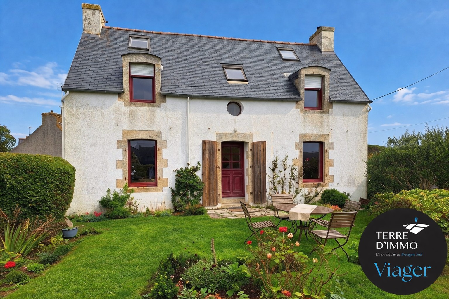 Penmarc’h, Maison en Viager Occupé – Dame de 76 ans, Homme de 76 ans – Bouquet 56 800 € + Rente de 420 €