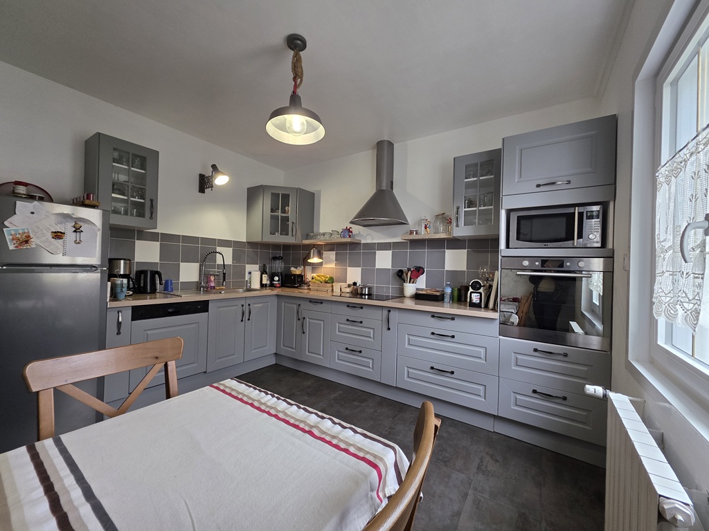 Treffiagat, Chaleureuse Maison de Famille (6 Chambres) Entièrement rénovée Avec Jardin Clos