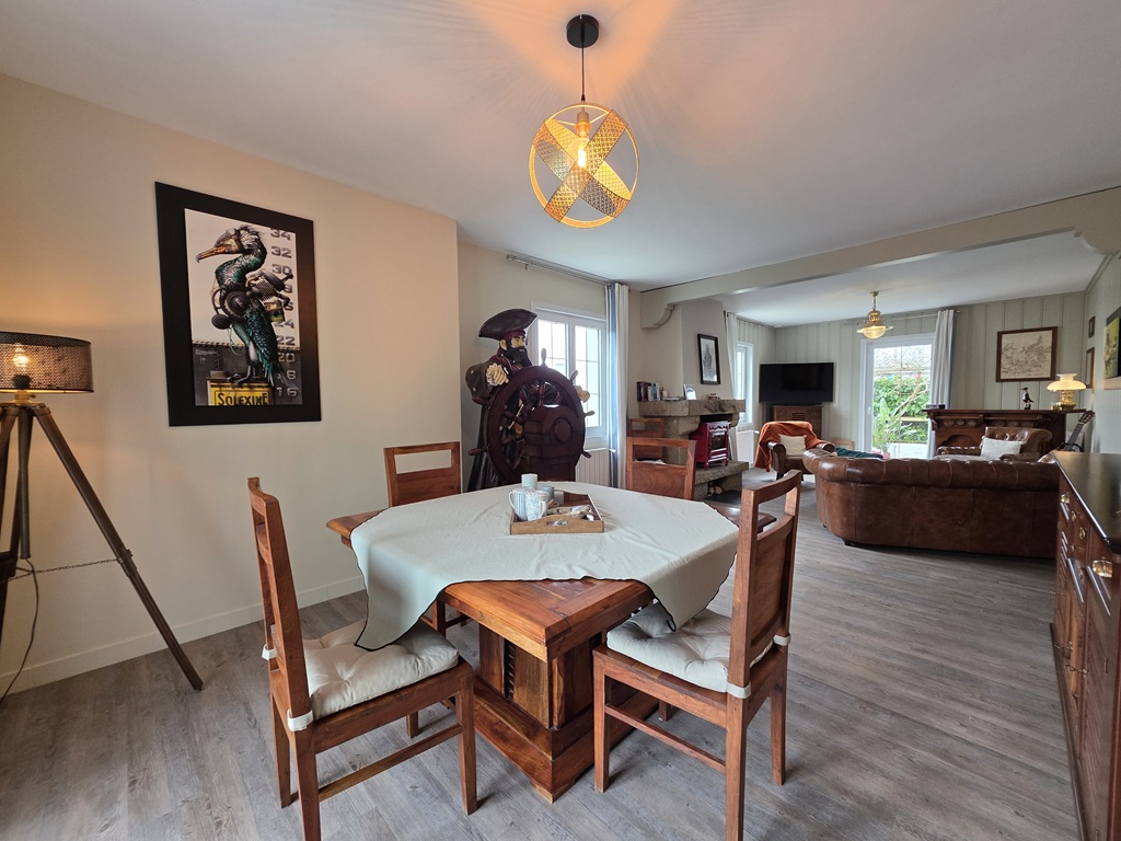 Treffiagat, Chaleureuse Maison de Famille (6 Chambres) Entièrement rénovée Avec Jardin Clos