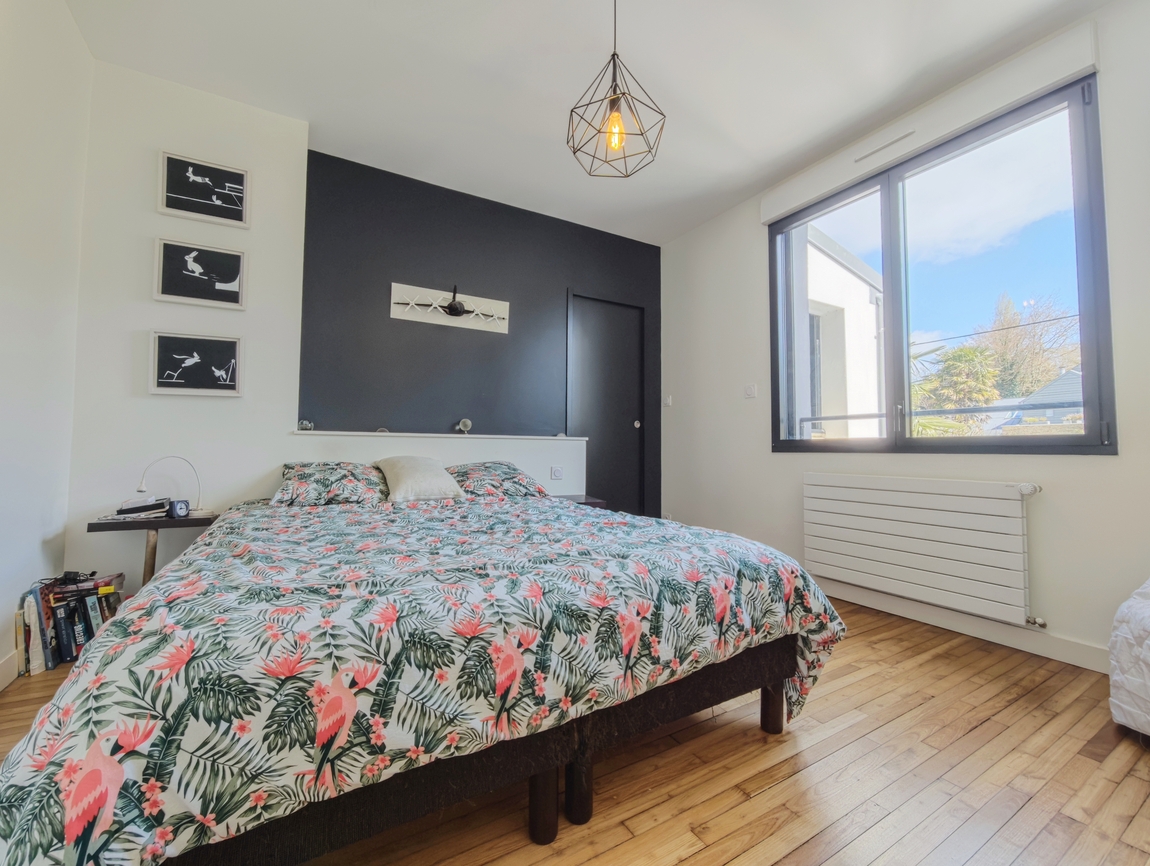 Quimper. Quartier Historique Convoité. L’impeccable Maison Rénovée (150 m2) à l’abri des regards.