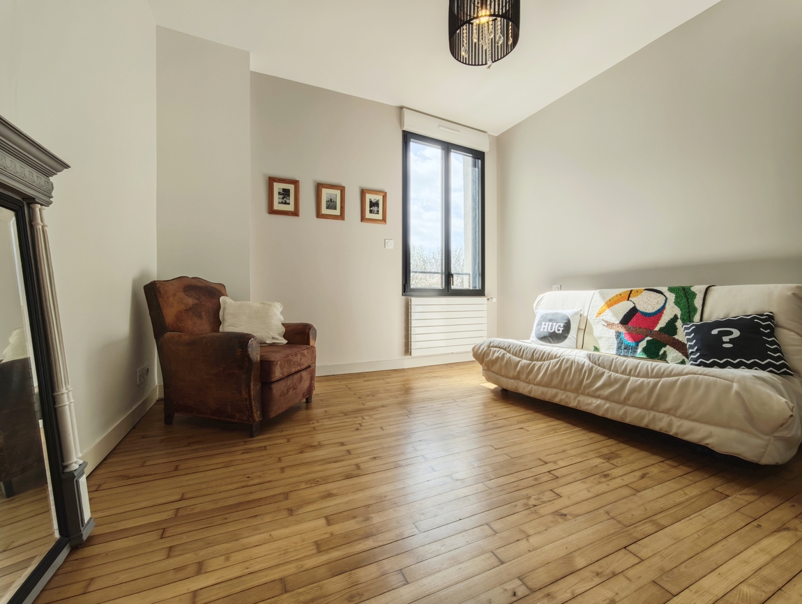 Quimper. Quartier Historique Convoité. L’impeccable Maison Rénovée (150 m2) à l’abri des regards.