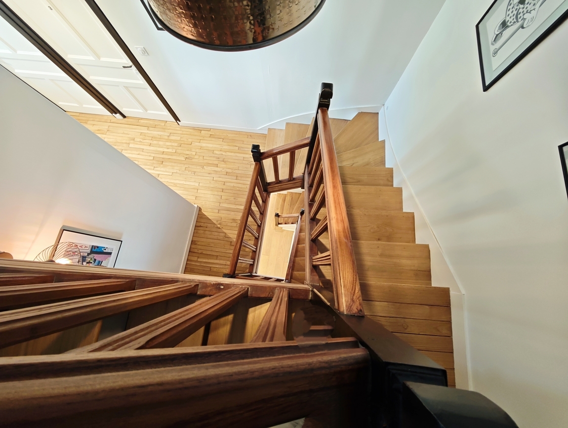 Quimper. Quartier Historique Convoité. L’impeccable Maison Rénovée (150 m2) à l’abri des regards.