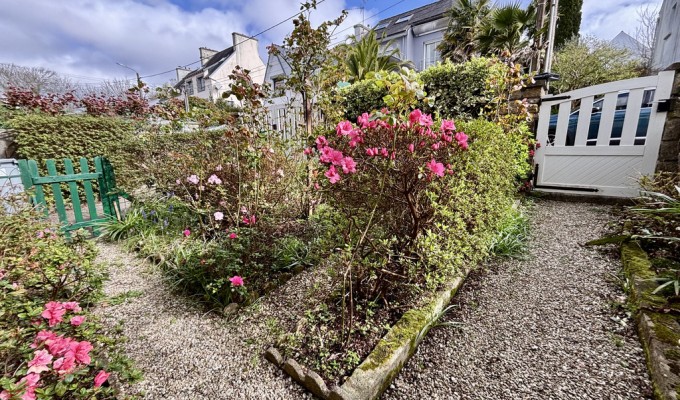 Quimper Sud – Quartier Recherché pour Maison des Années 1958 (113m2) avec Garage & Jardin