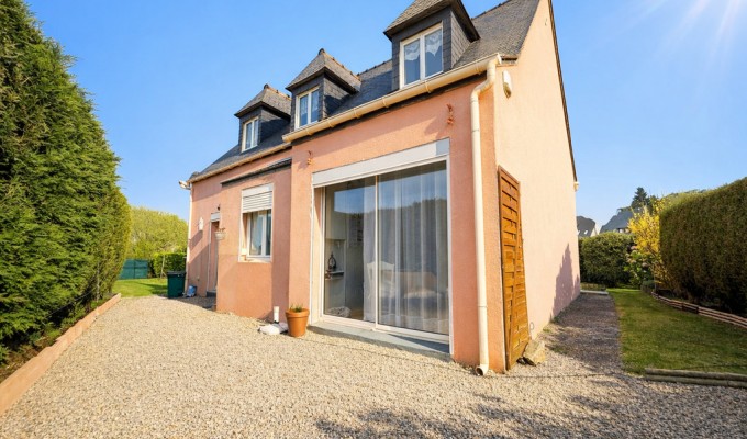 Audierne Centre – Lumineuse & Familiale Maison avec Vie de Plain-Pied & Jardin de 1000 m²