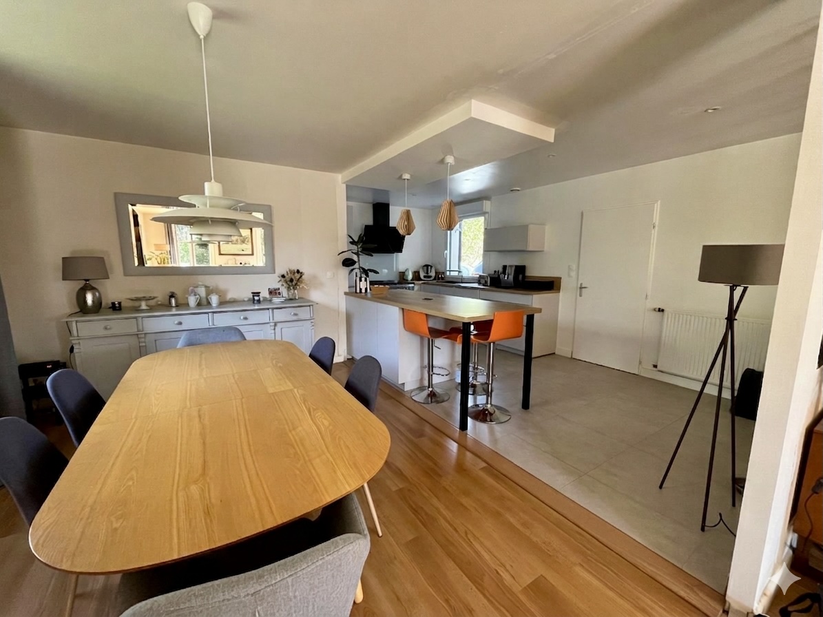 Golf de Cicé-Blossac- Volume & Prestations Pour Cette Généreuse Maison Familiale de 228 m² Au Coeur D’un Environnement Privilégié