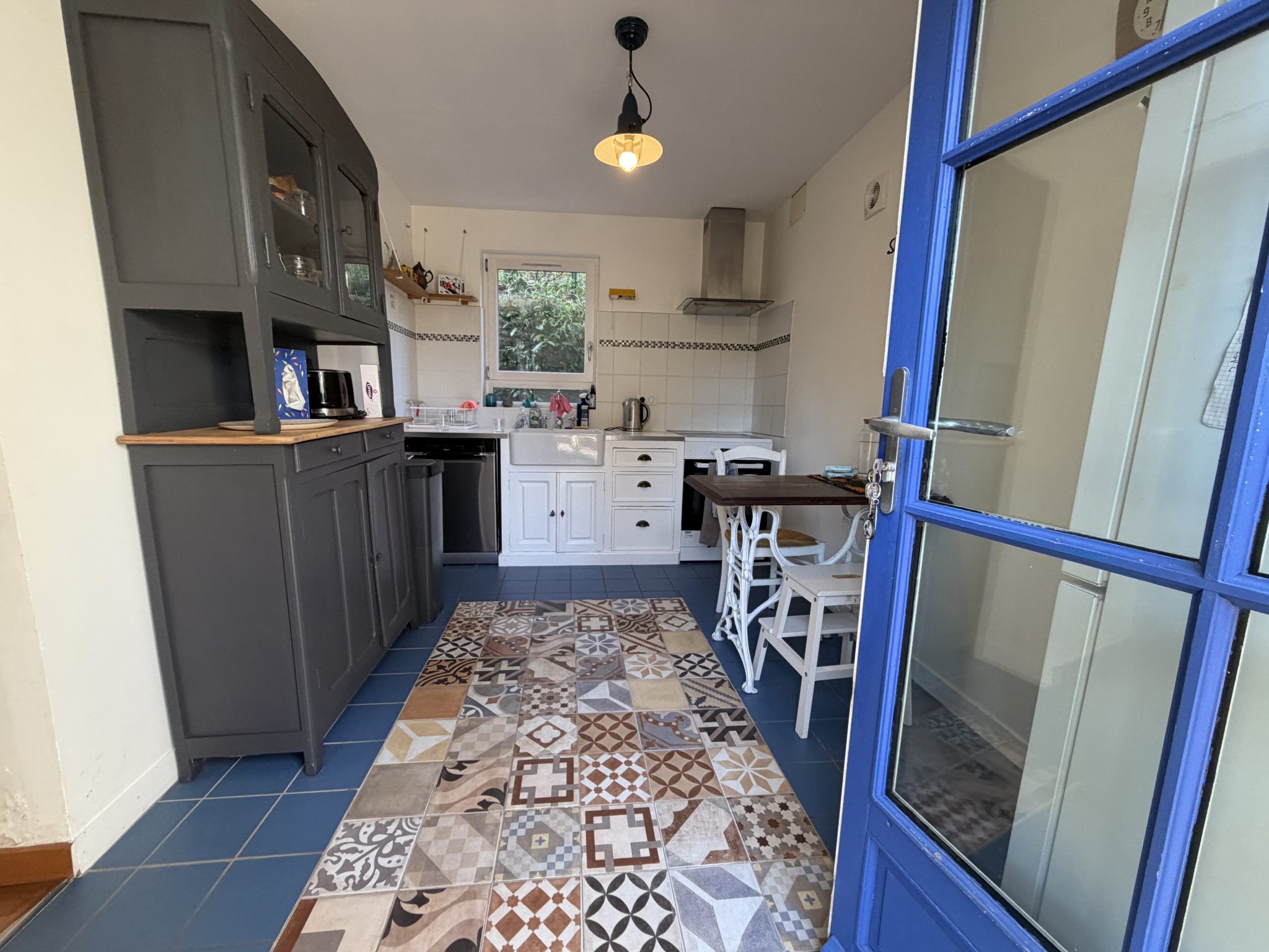 Exclusivité Agence. Quimper Emplacement Stratégique pour Maison de Ville avec Terrasse