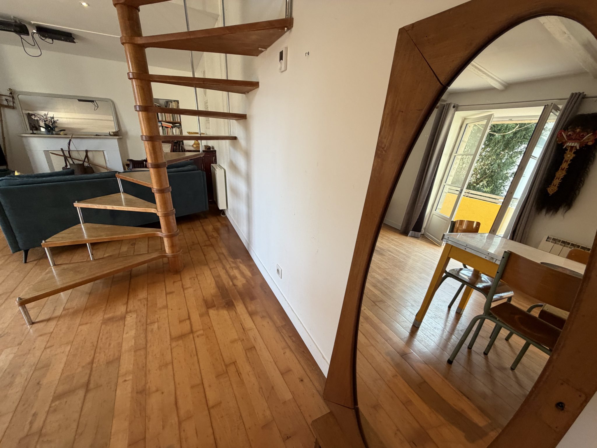 Exclusivité Agence. Quimper Emplacement Stratégique pour Maison de Ville avec Terrasse