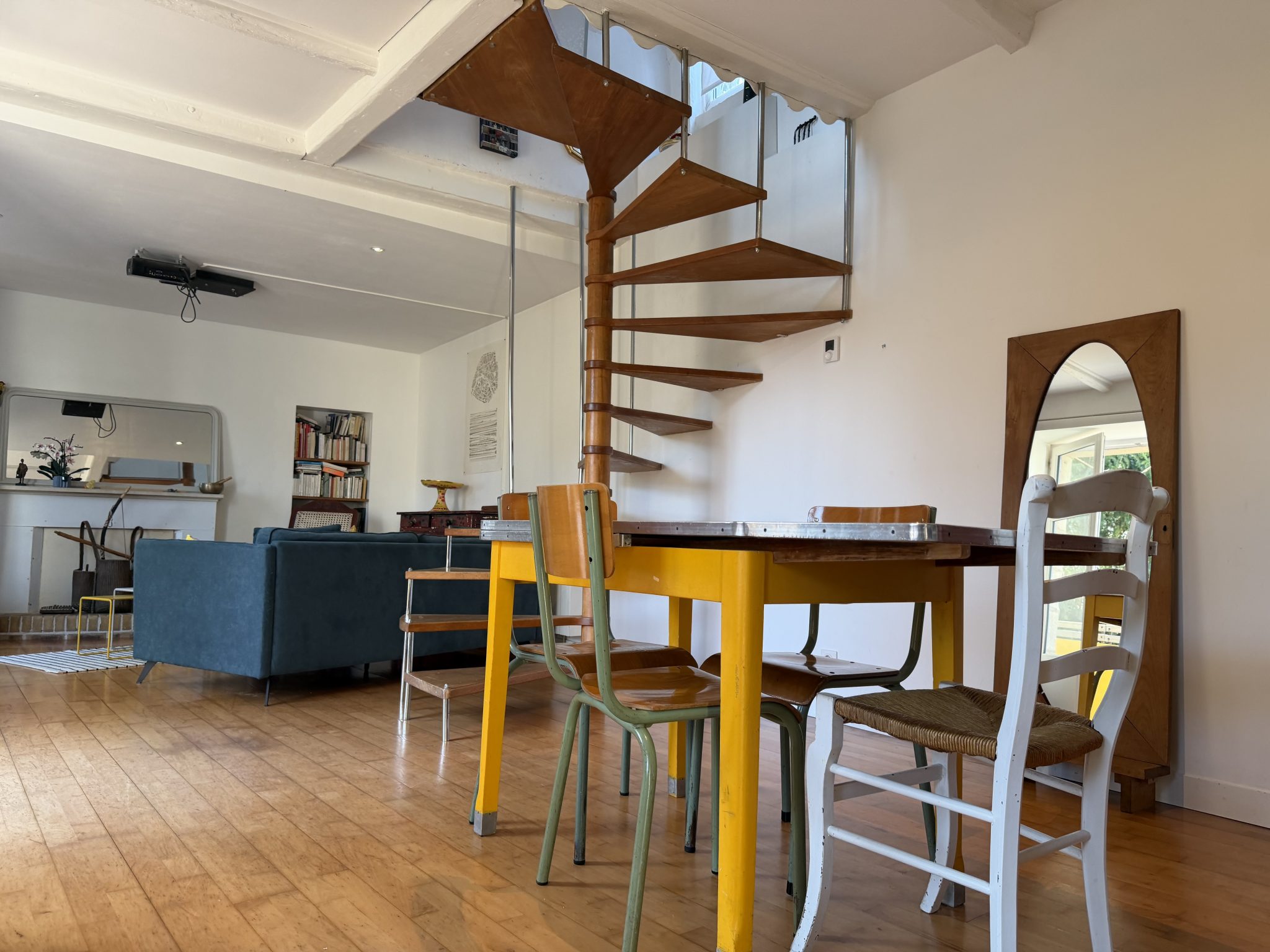 Exclusivité Agence. Quimper Emplacement Stratégique pour Maison de Ville avec Terrasse