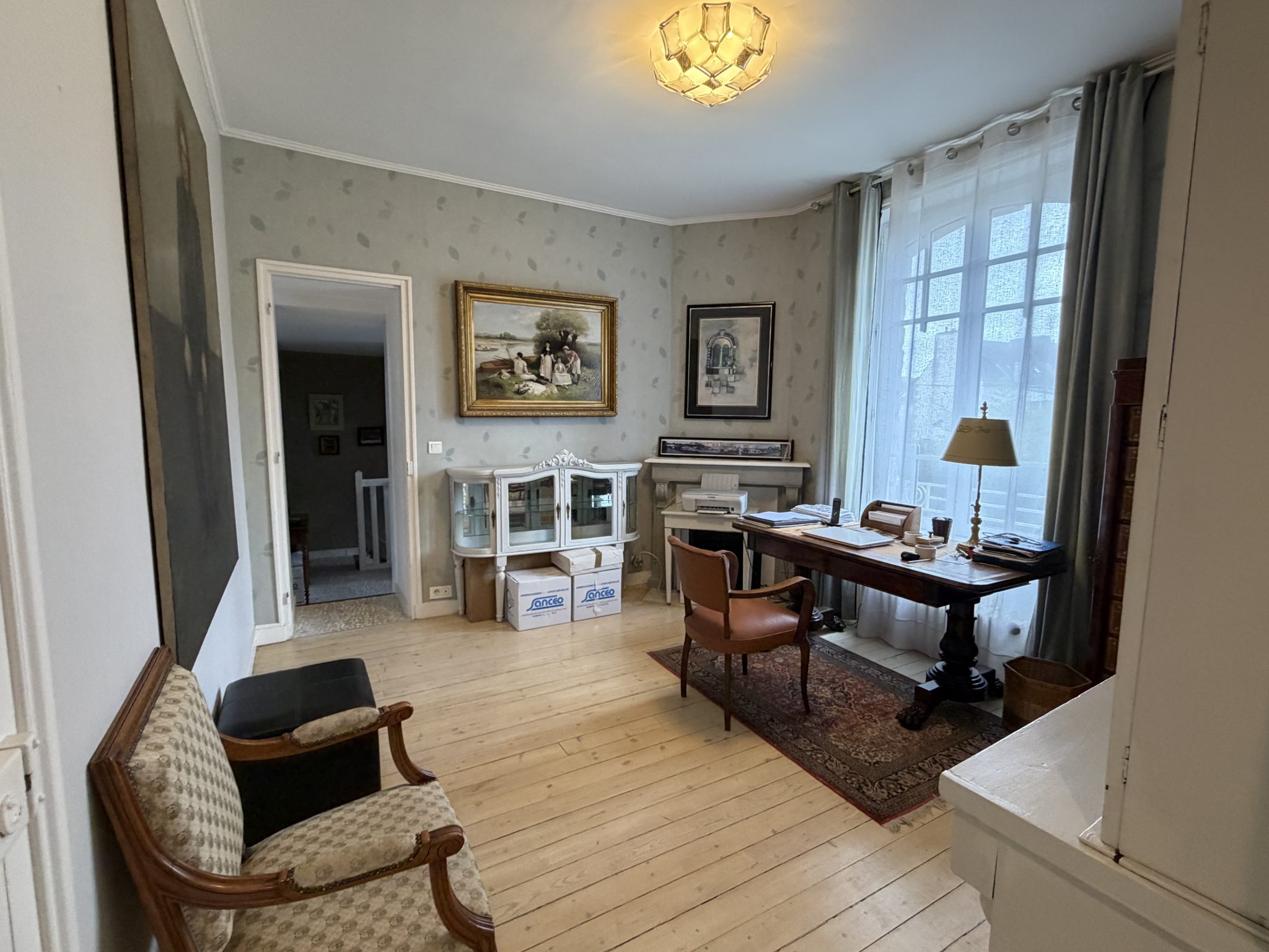 Quimper centre ville à Pied. L’élégance d’une Généreuse 1930 (200m²) avec Jardin (720 m²) & Parking