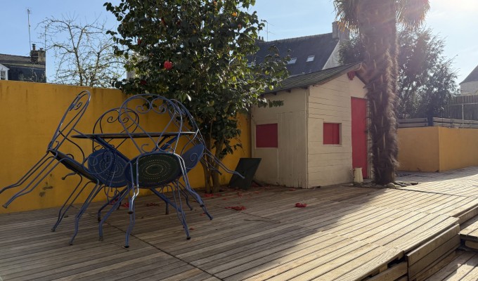 Exclusivité Agence. Quimper Emplacement Stratégique pour Appartement / Maison de Ville avec Terrasse