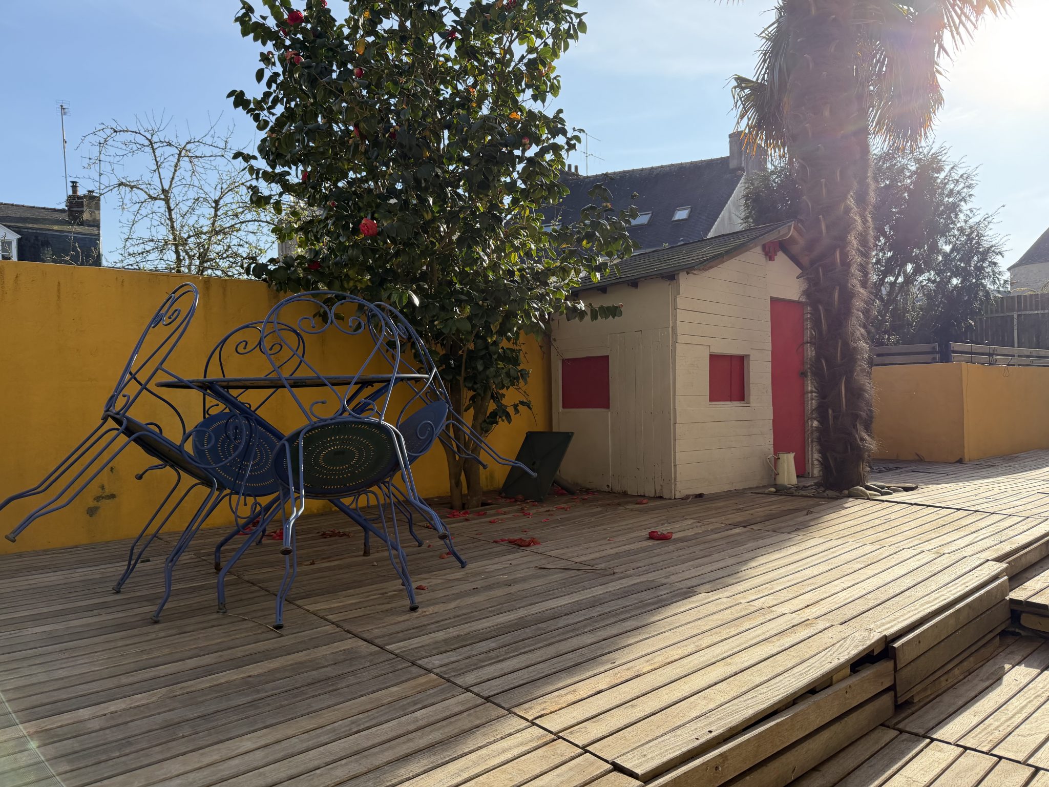Exclusivité Agence. Quimper Emplacement Stratégique pour Maison de Ville avec Terrasse