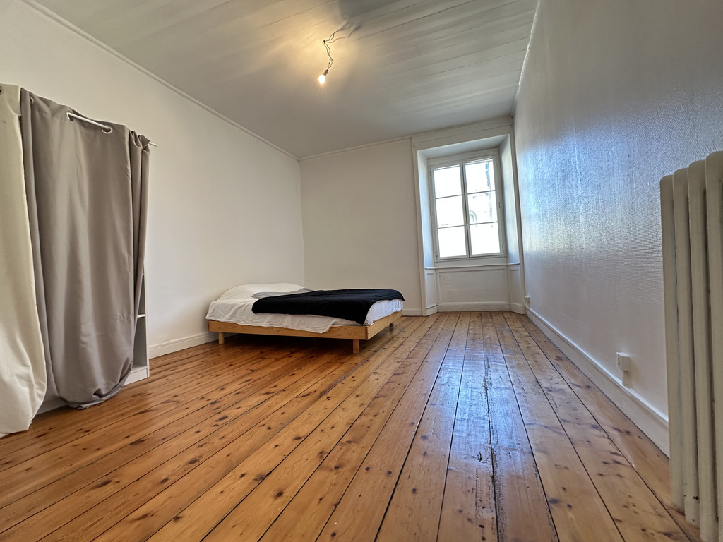 Au Coeur de la Basse-Ville de Quimperlé, Ensemble Immobilier Au Potentiel de 250m²  – Idéal Investisseur !