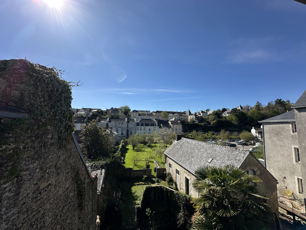 Au Coeur de la Basse-Ville de Quimperlé, Ensemble Immobilier Au Potentiel de 250m²  – Idéal Investisseur !