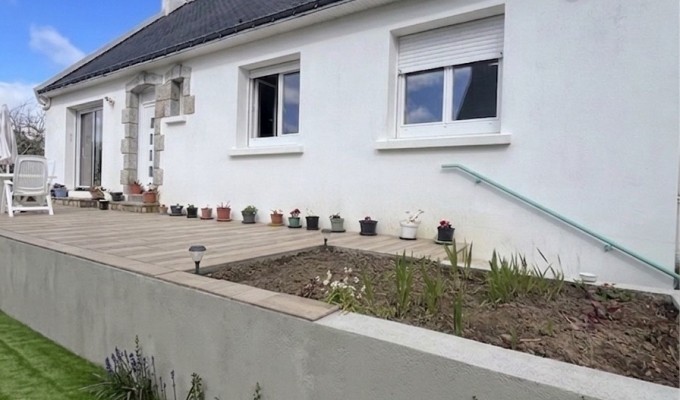 Moëlan-sur-mer, La Qualitative & Généreuse Traditionnelle de 150m² à quelques encablures des Plages de Kerfany