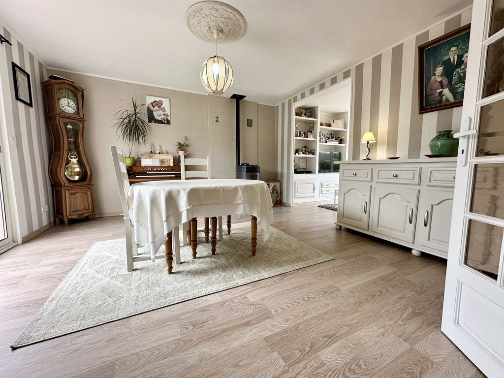 Audierne Centre – Lumineuse & Familiale Maison avec Vie de Plain-Pied & Jardin de 1000 m²