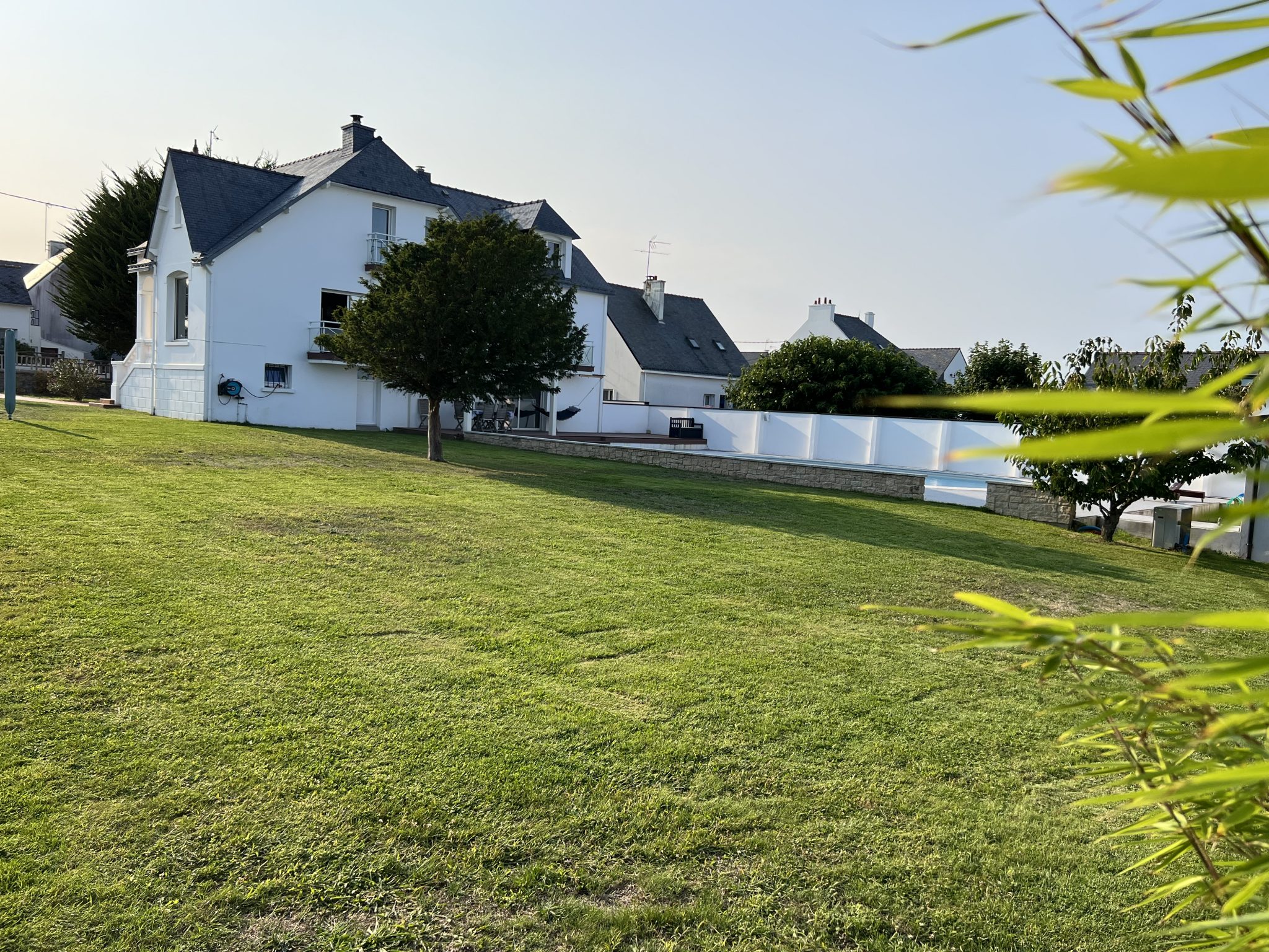 Emplacement & Charisme Pour Cette Elégante Propriété Avec Piscine Sur Son Terrain Constructible de 1500m²