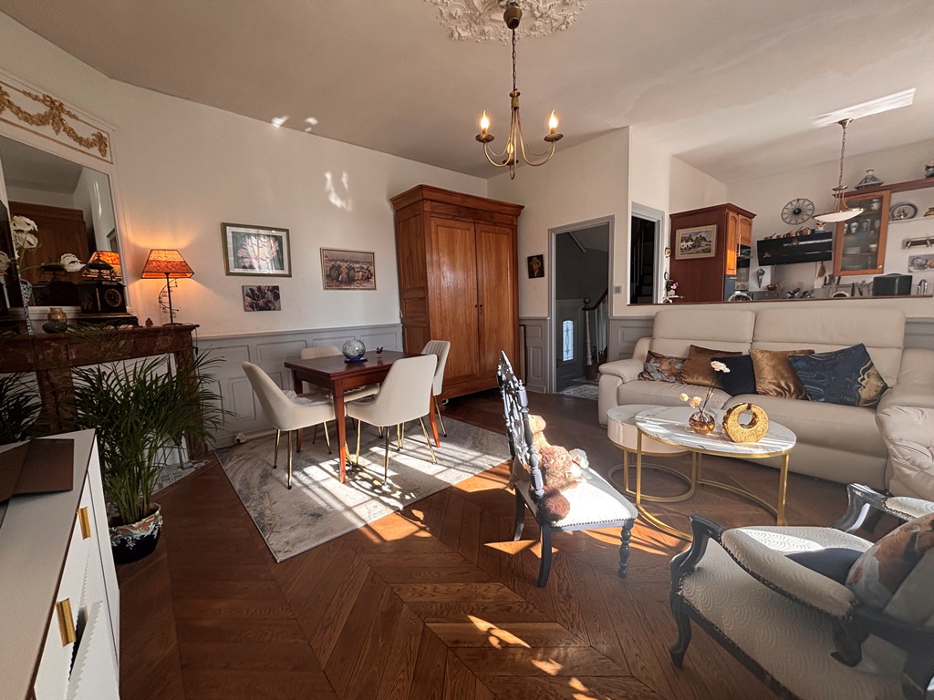 Quimper Coquette 1930 Pleine de Charme dans un Quartier Recherché, Centre Ville à Pied